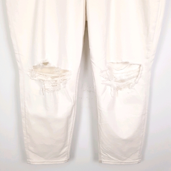 American Eagle Plus Size Mom Jeans - Picture 4 of 12